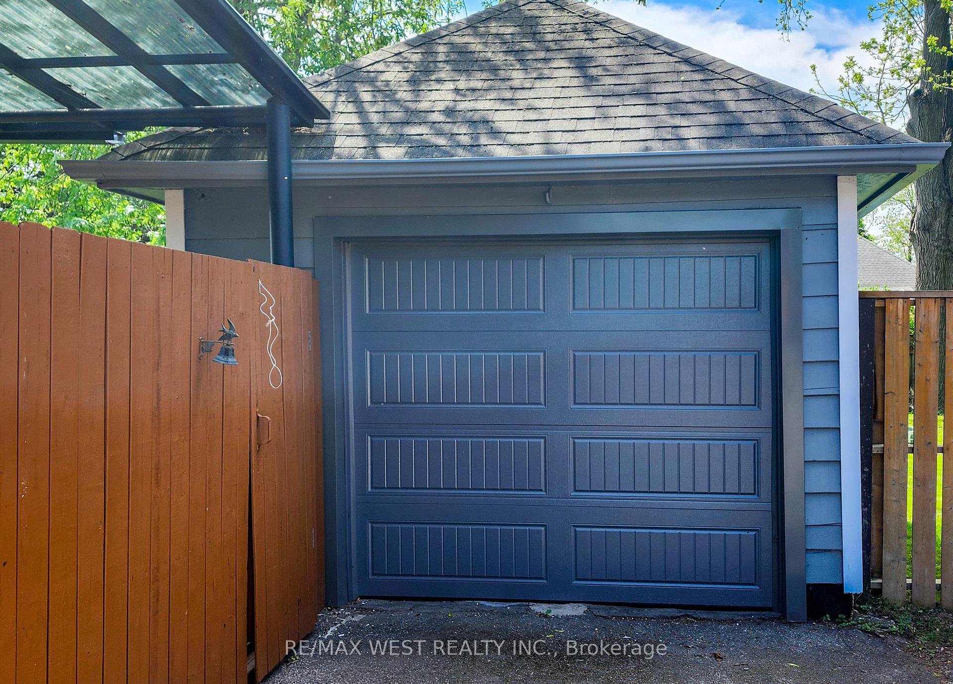 Photo 39 of 90 Strathcona Avenue, Brantford — HOMEH
