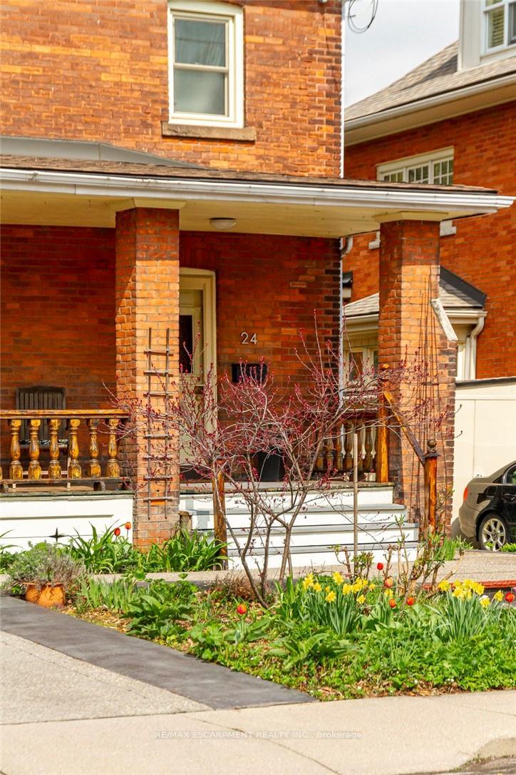 Photo 4 of 24 Hyde Park Avenue, Hamilton, Kirkendall — HOMEH
