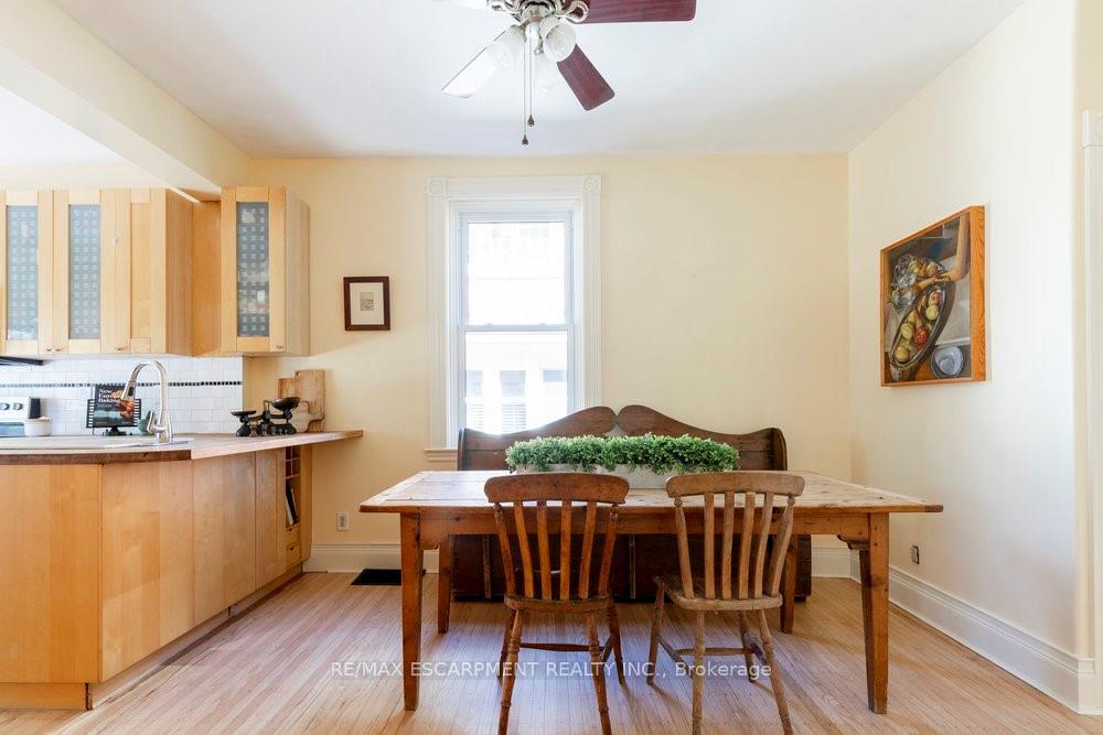 Photo 18 of 24 Hyde Park Avenue, Hamilton, Kirkendall — HOMEH