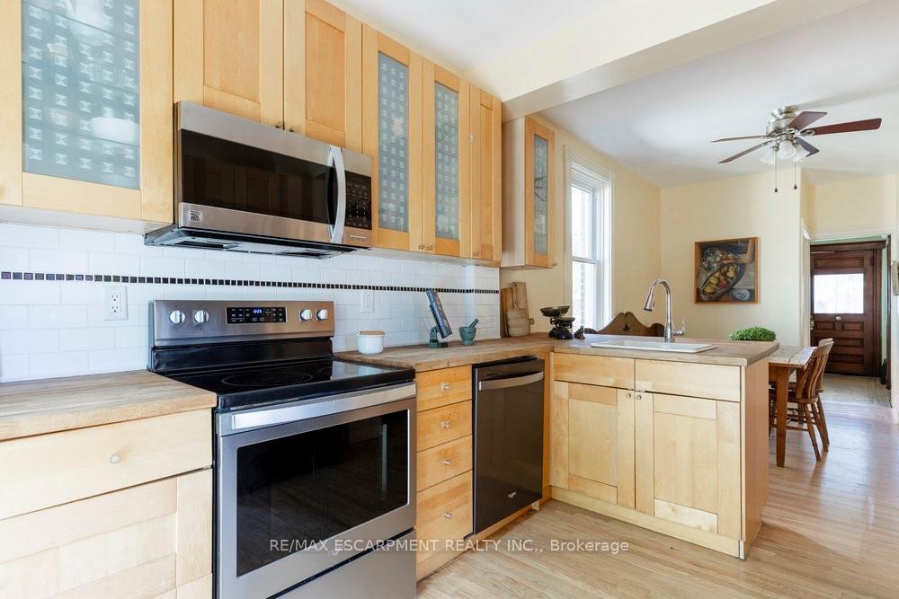 Photo 22 of 24 Hyde Park Avenue, Hamilton, Kirkendall — HOMEH