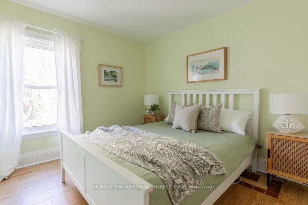 Photo 21 of 24 Hyde Park Avenue, Hamilton, Kirkendall — HOMEH