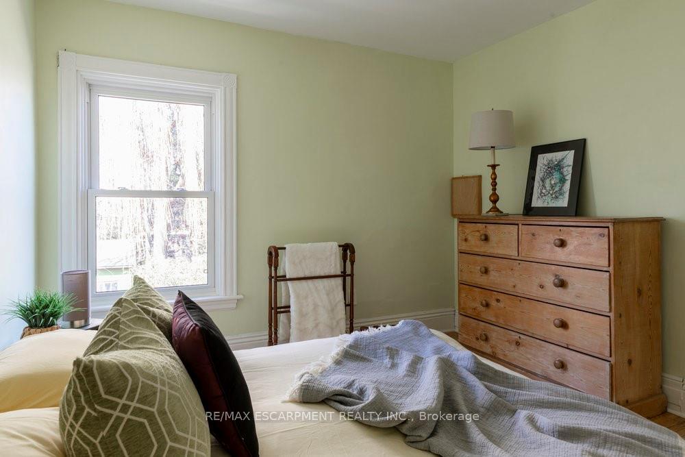 Photo 40 of 24 Hyde Park Avenue, Hamilton, Kirkendall — HOMEH