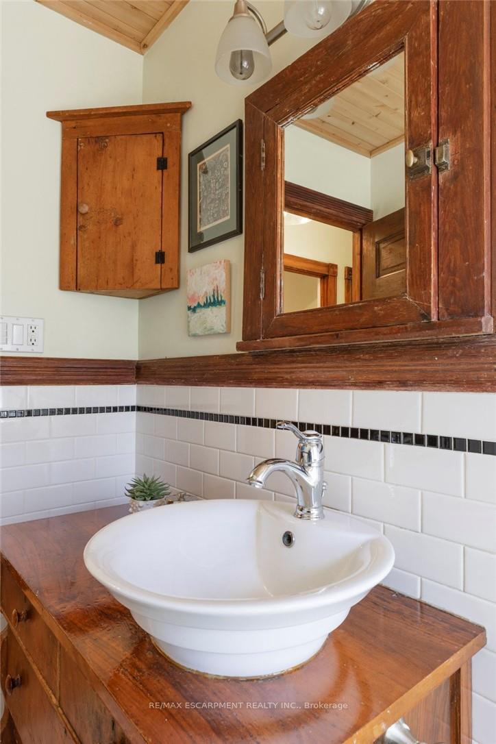 Photo 28 of 24 Hyde Park Avenue, Hamilton, Kirkendall — HOMEH