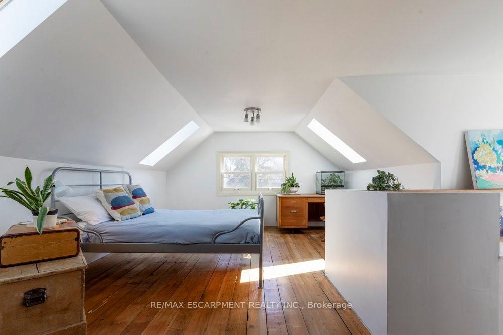 Photo 33 of 24 Hyde Park Avenue, Hamilton, Kirkendall — HOMEH