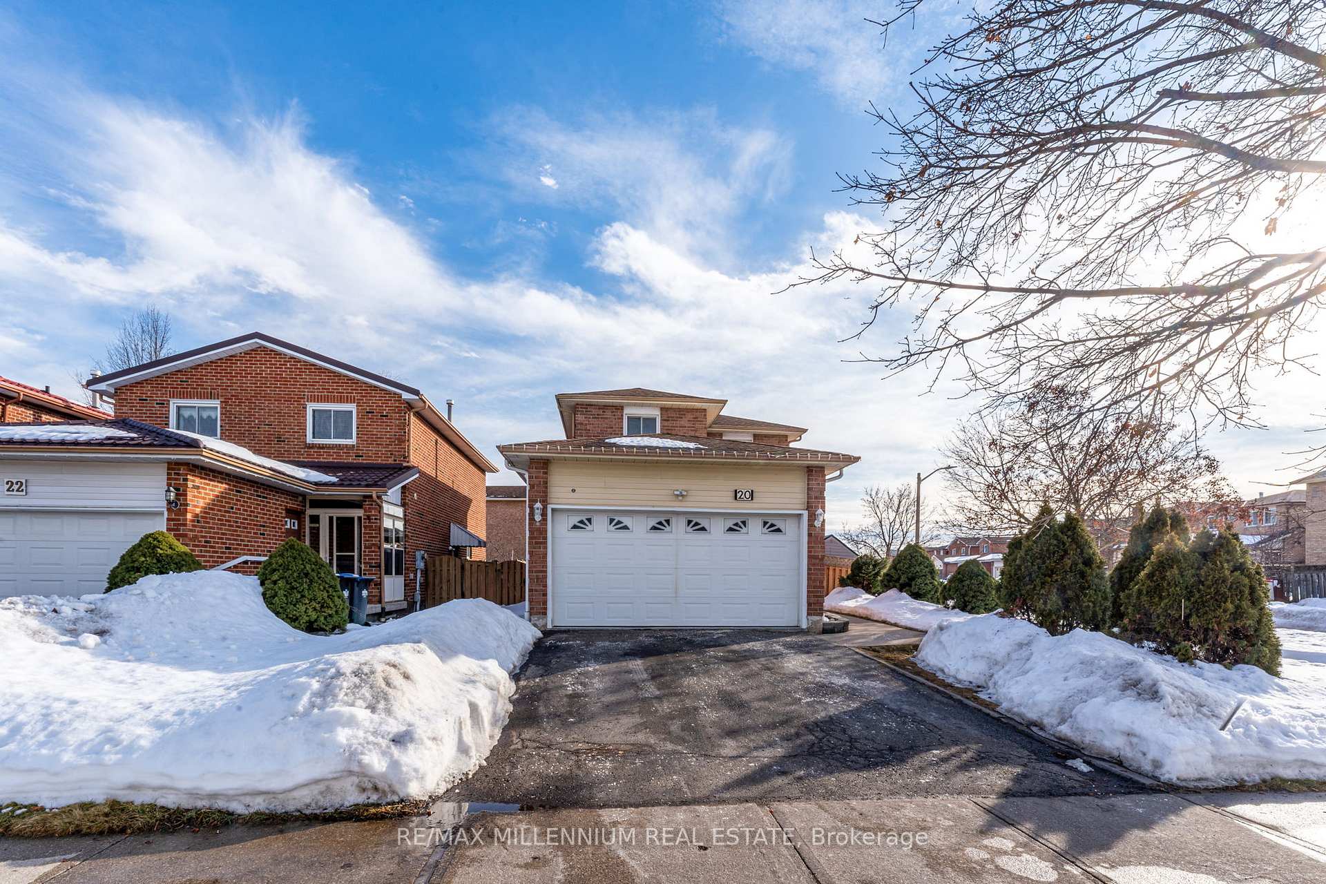 Photo 6 of 20 Whitehaven Drive, Brampton, Heart Lake West — HOMEH