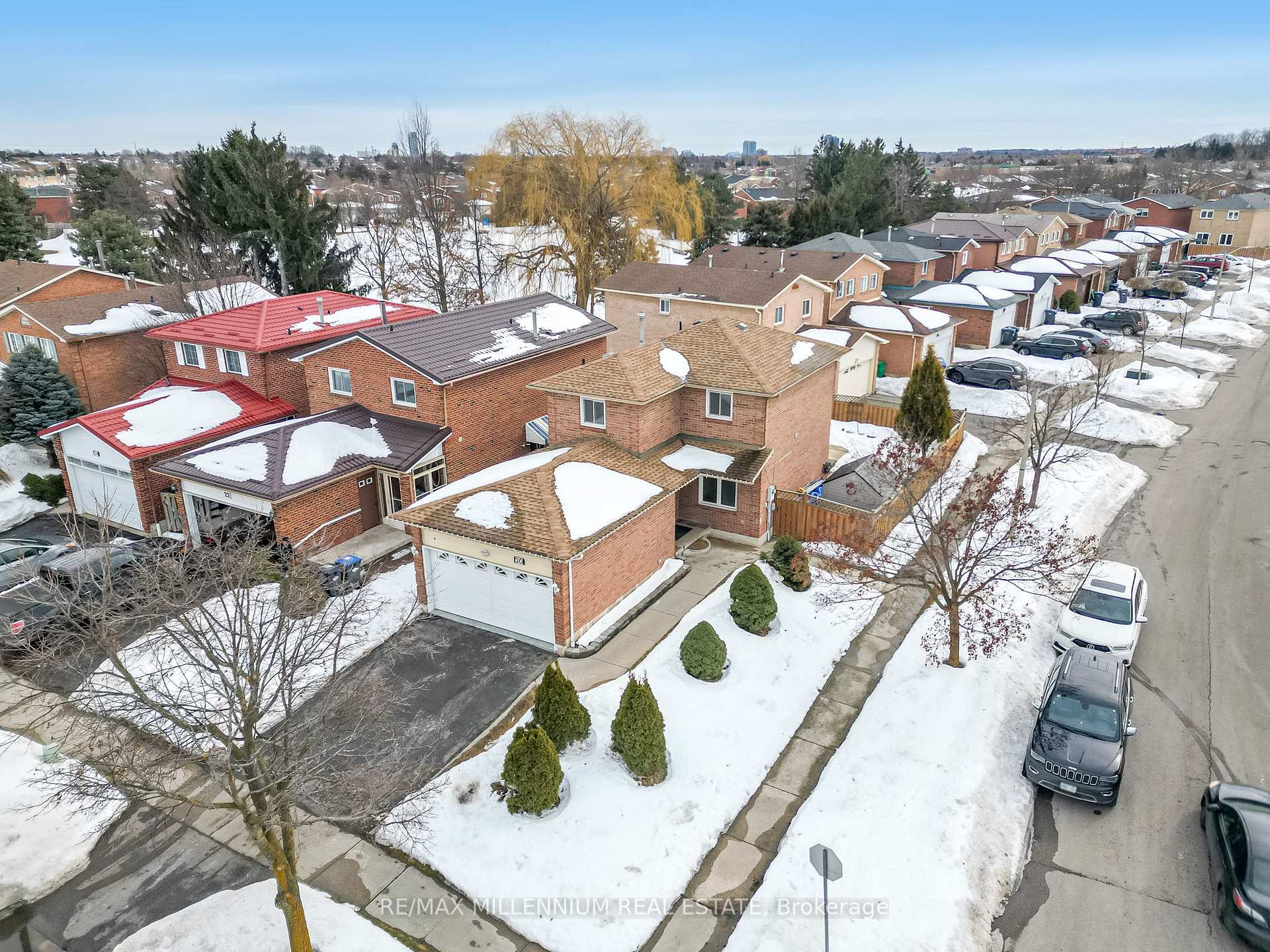 Photo 27 of 20 Whitehaven Drive, Brampton, Heart Lake West — HOMEH