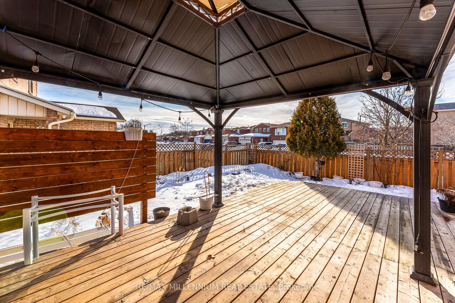 Photo 28 of 20 Whitehaven Drive, Brampton, Heart Lake West — HOMEH