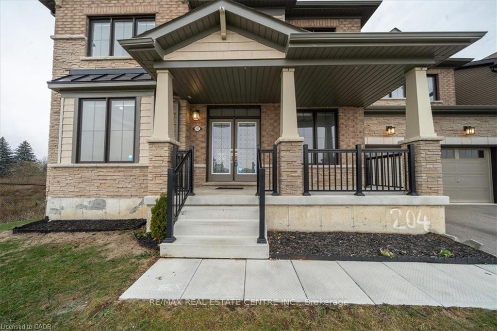 Photo 2 of 107 Cuesta Heights, Hamilton, Stoney Creek Mountain — HOMEH
