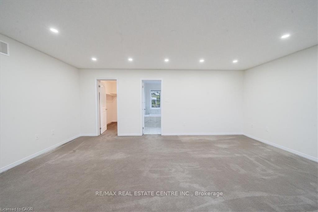 Photo 16 of 107 Cuesta Heights, Hamilton, Stoney Creek Mountain — HOMEH