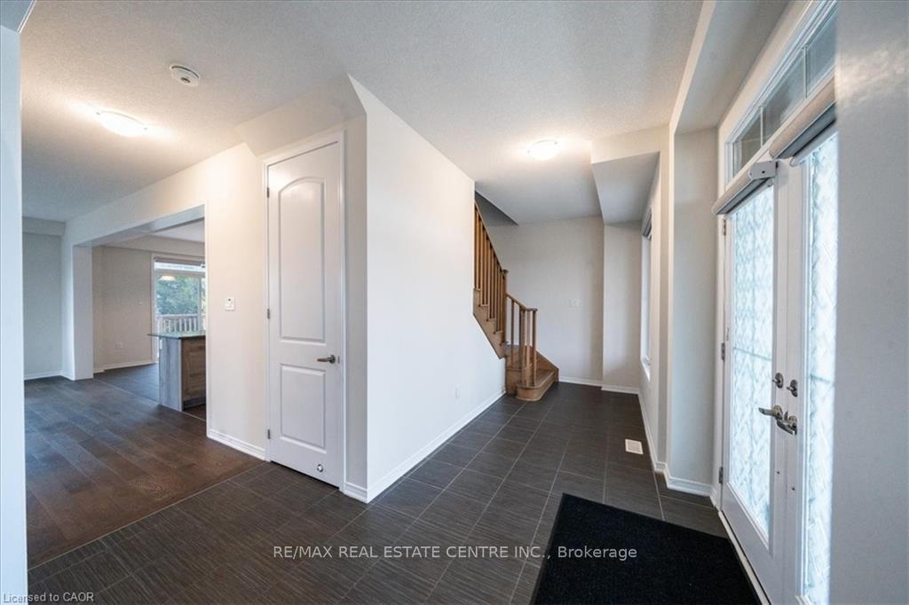 Photo 17 of 107 Cuesta Heights, Hamilton, Stoney Creek Mountain — HOMEH