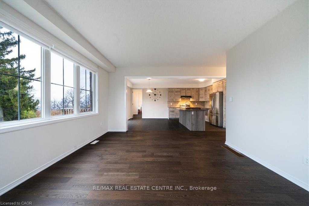 Photo 19 of 107 Cuesta Heights, Hamilton, Stoney Creek Mountain — HOMEH