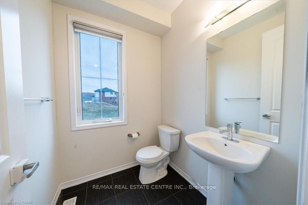 Photo 20 of 107 Cuesta Heights, Hamilton, Stoney Creek Mountain — HOMEH