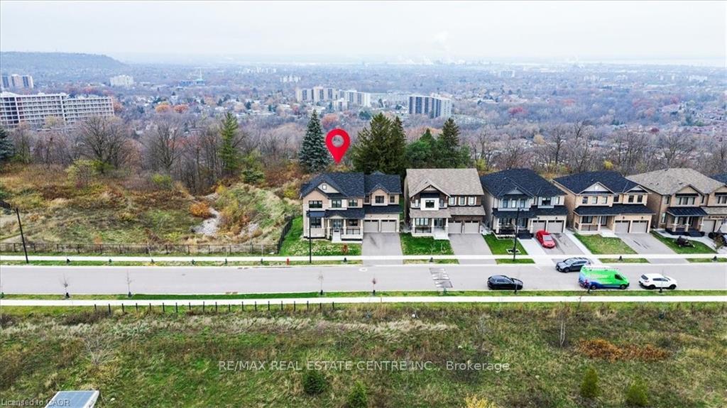 Photo 33 of 107 Cuesta Heights, Hamilton, Stoney Creek Mountain — HOMEH