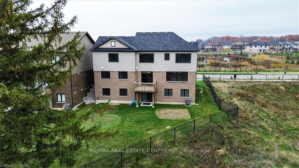 Photo 39 of 107 Cuesta Heights, Hamilton, Stoney Creek Mountain — HOMEH