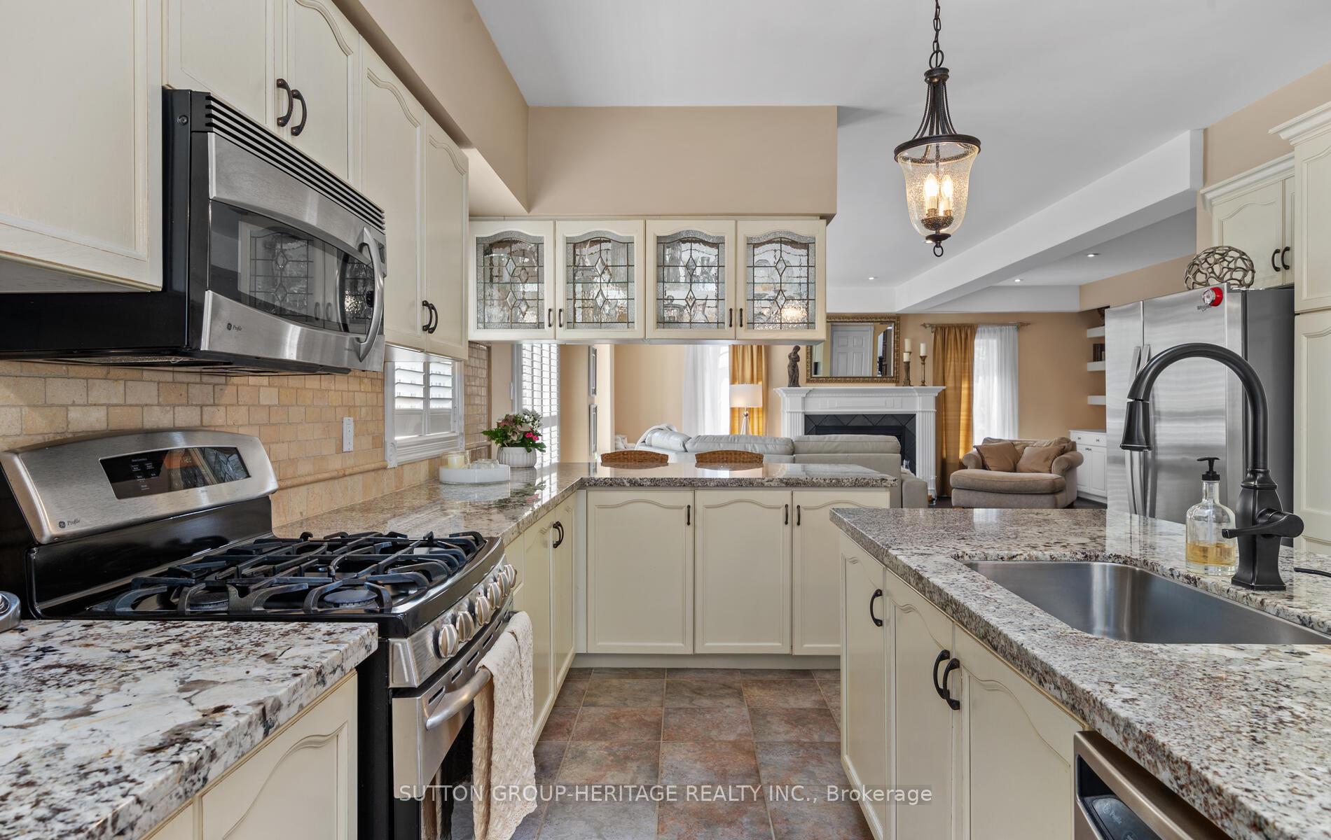 Photo 17 of 716 Sandcastle Court, Pickering, West Shore — HOMEH