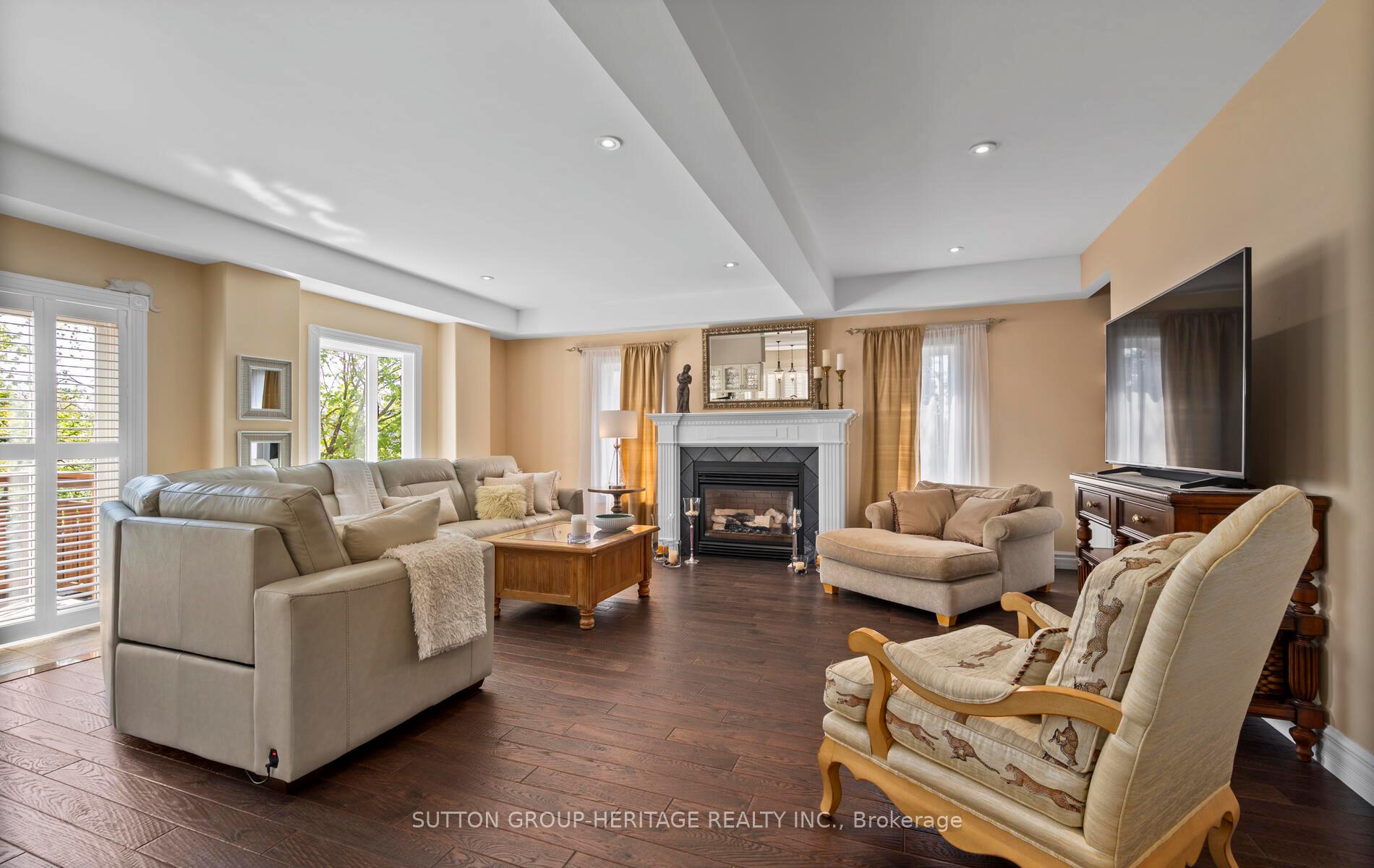 Photo 8 of 716 Sandcastle Court, Pickering, West Shore — HOMEH