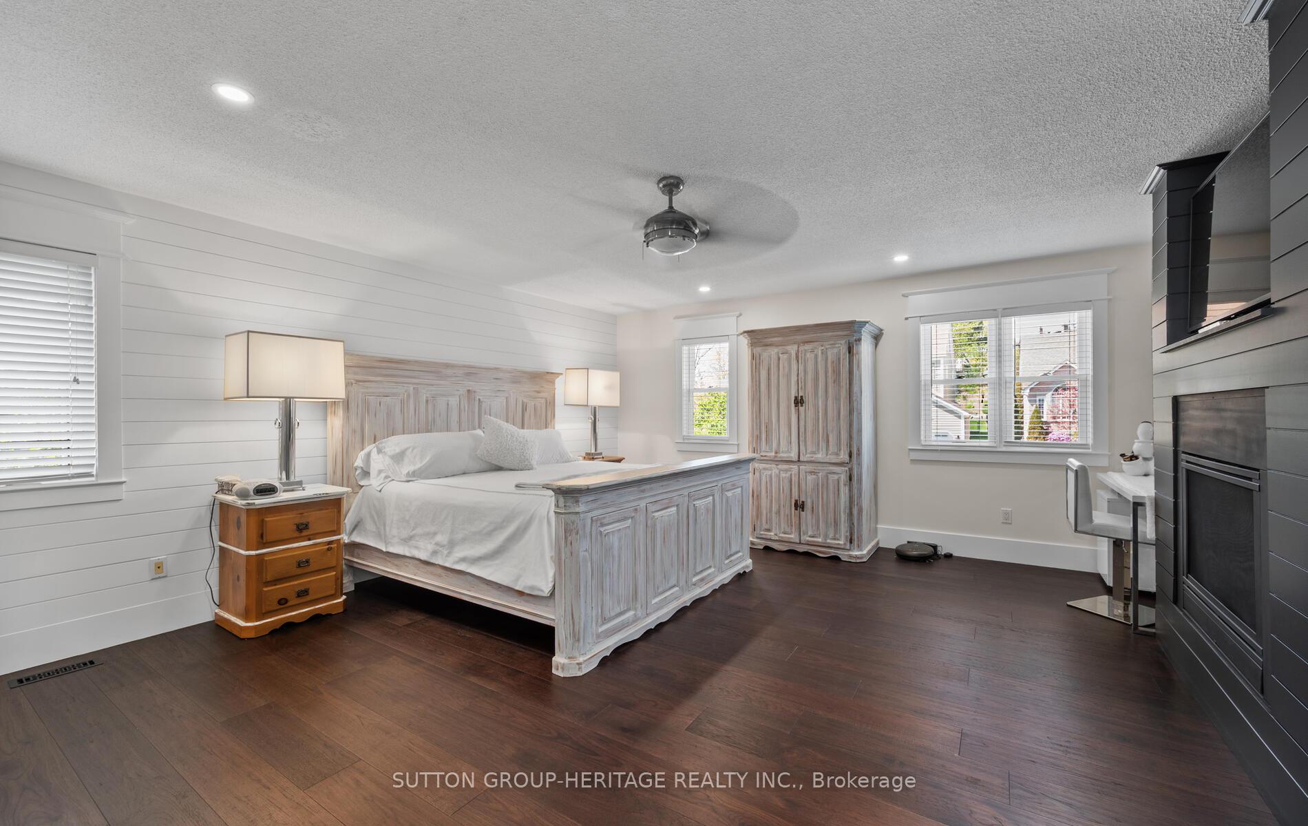 Photo 10 of 716 Sandcastle Court, Pickering, West Shore — HOMEH