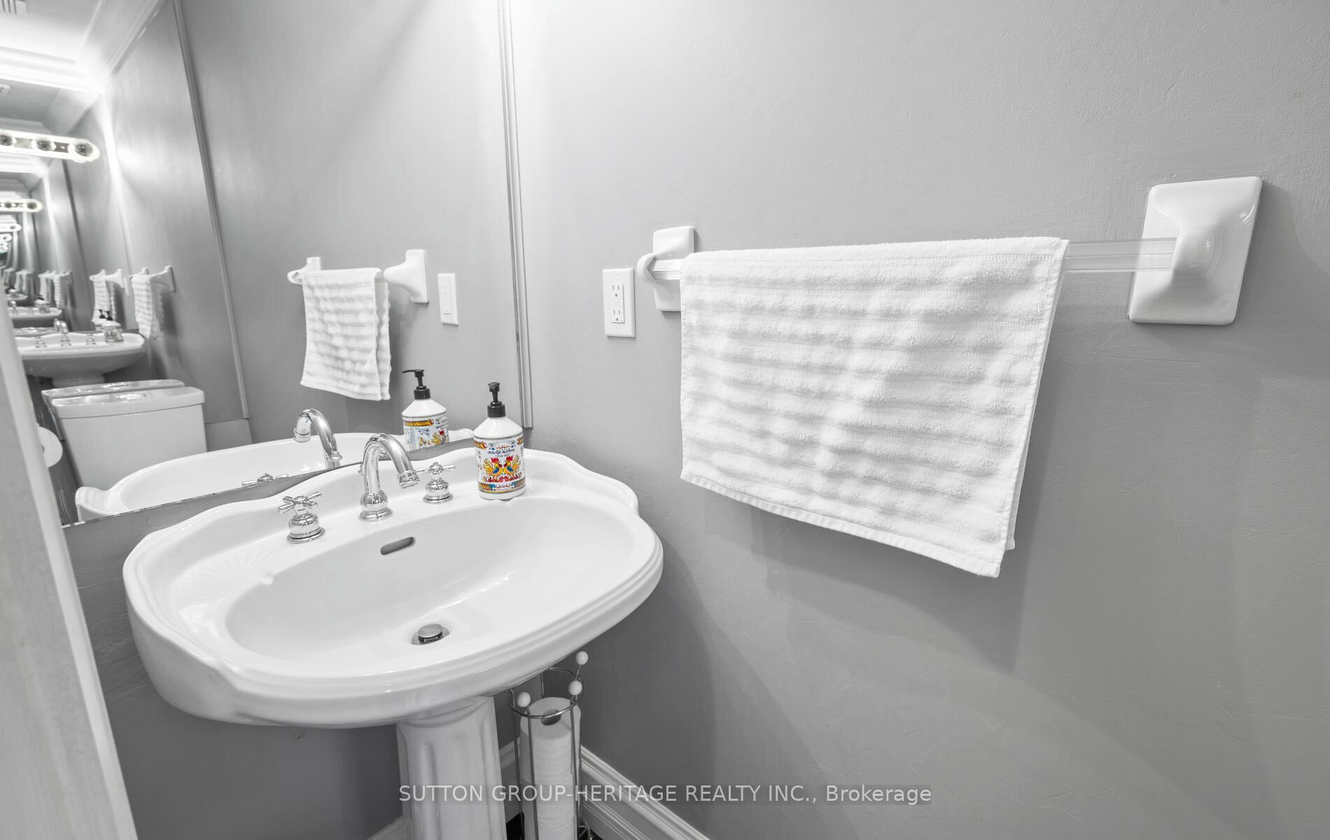 Photo 23 of 716 Sandcastle Court, Pickering, West Shore — HOMEH