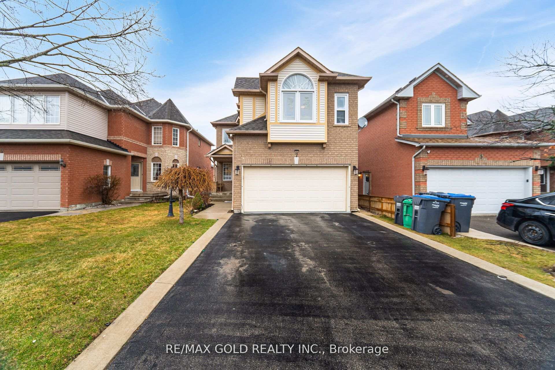 Photo 24 of 7 Creekwood Drive, Brampton, Snelgrove — HOMEH