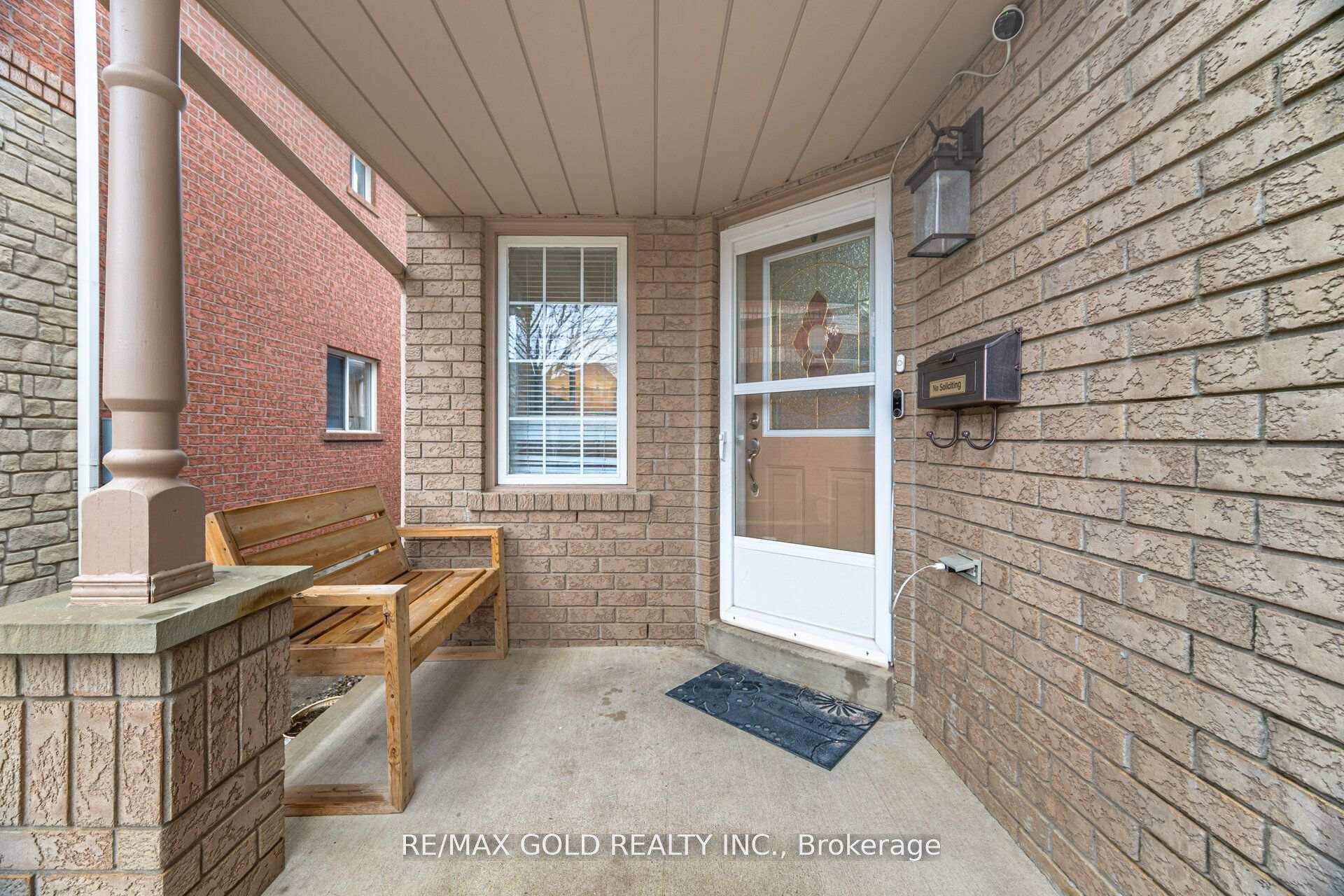 Photo 8 of 7 Creekwood Drive, Brampton, Snelgrove — HOMEH
