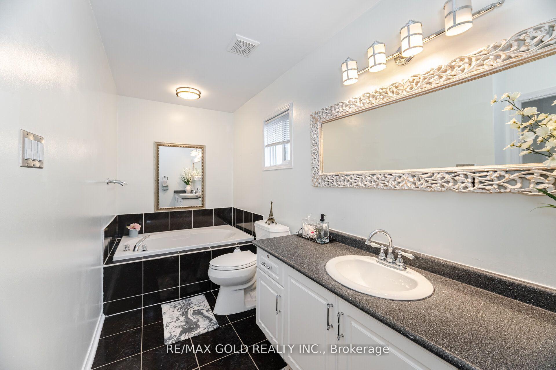 Photo 22 of 7 Creekwood Drive, Brampton, Snelgrove — HOMEH