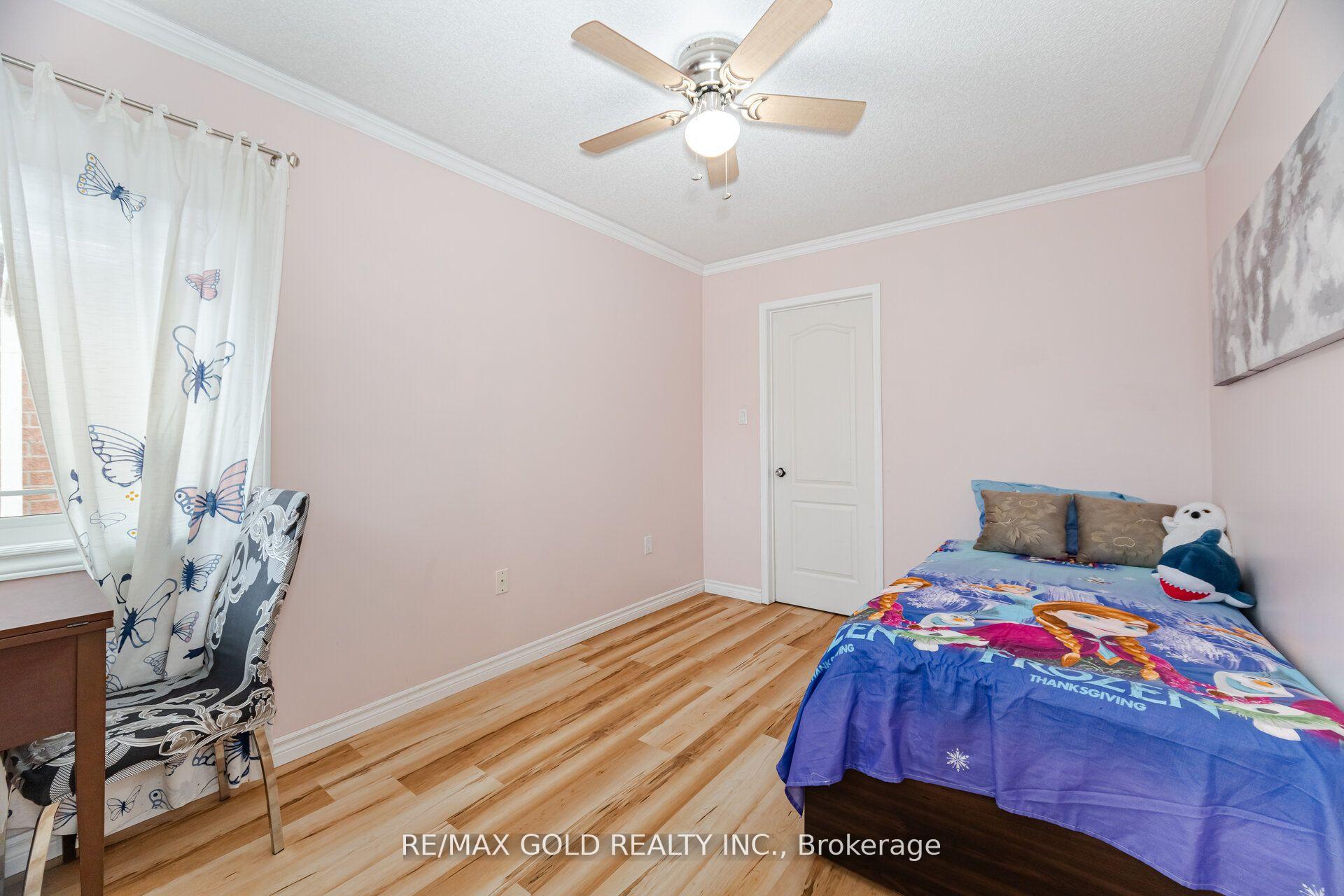 Photo 26 of 7 Creekwood Drive, Brampton, Snelgrove — HOMEH