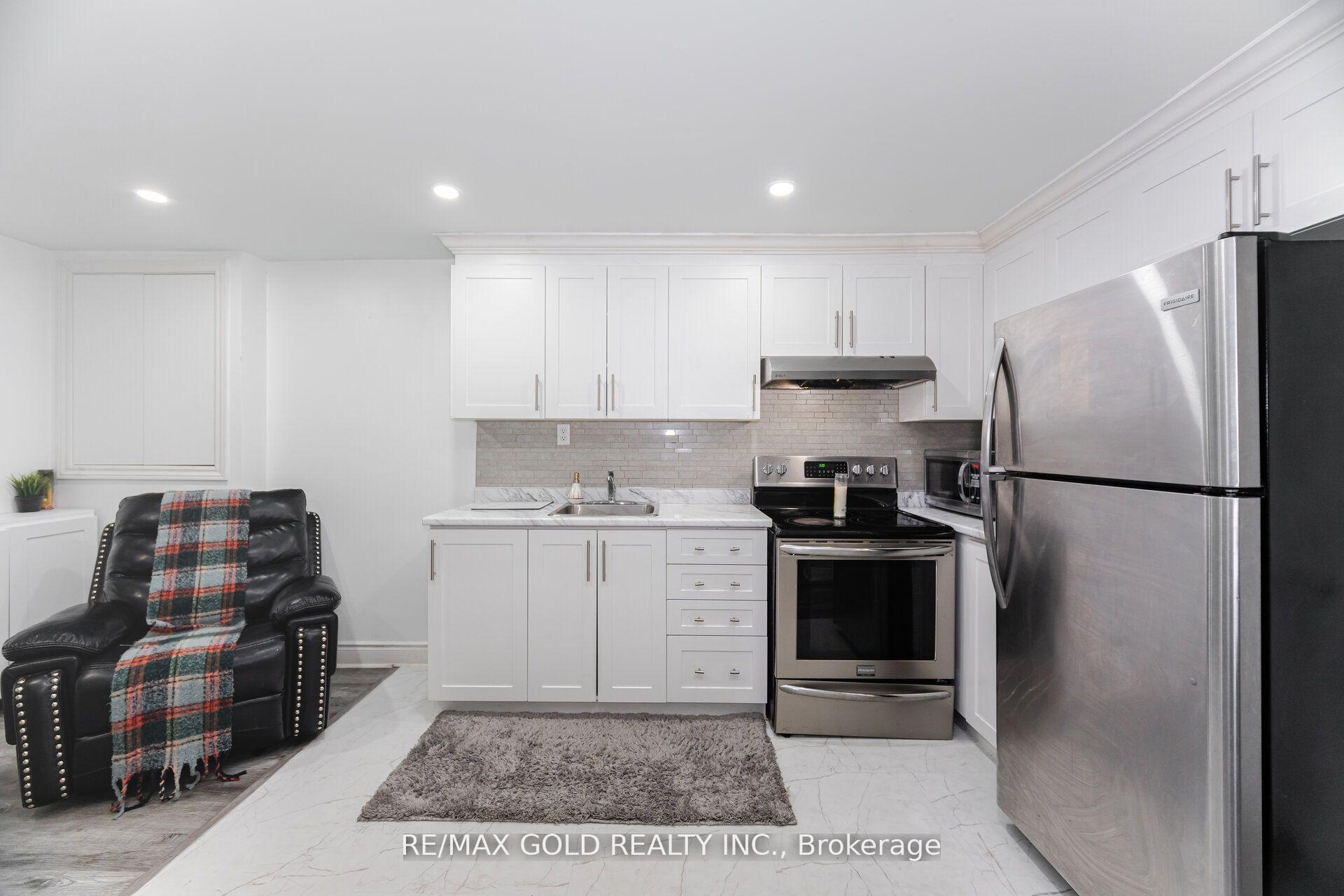 Photo 49 of 7 Creekwood Drive, Brampton, Snelgrove — HOMEH