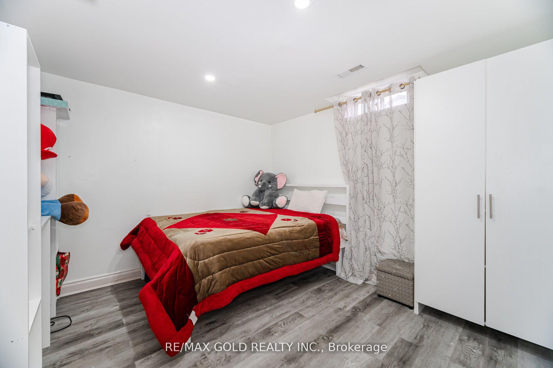 Photo 40 of 7 Creekwood Drive, Brampton, Snelgrove — HOMEH