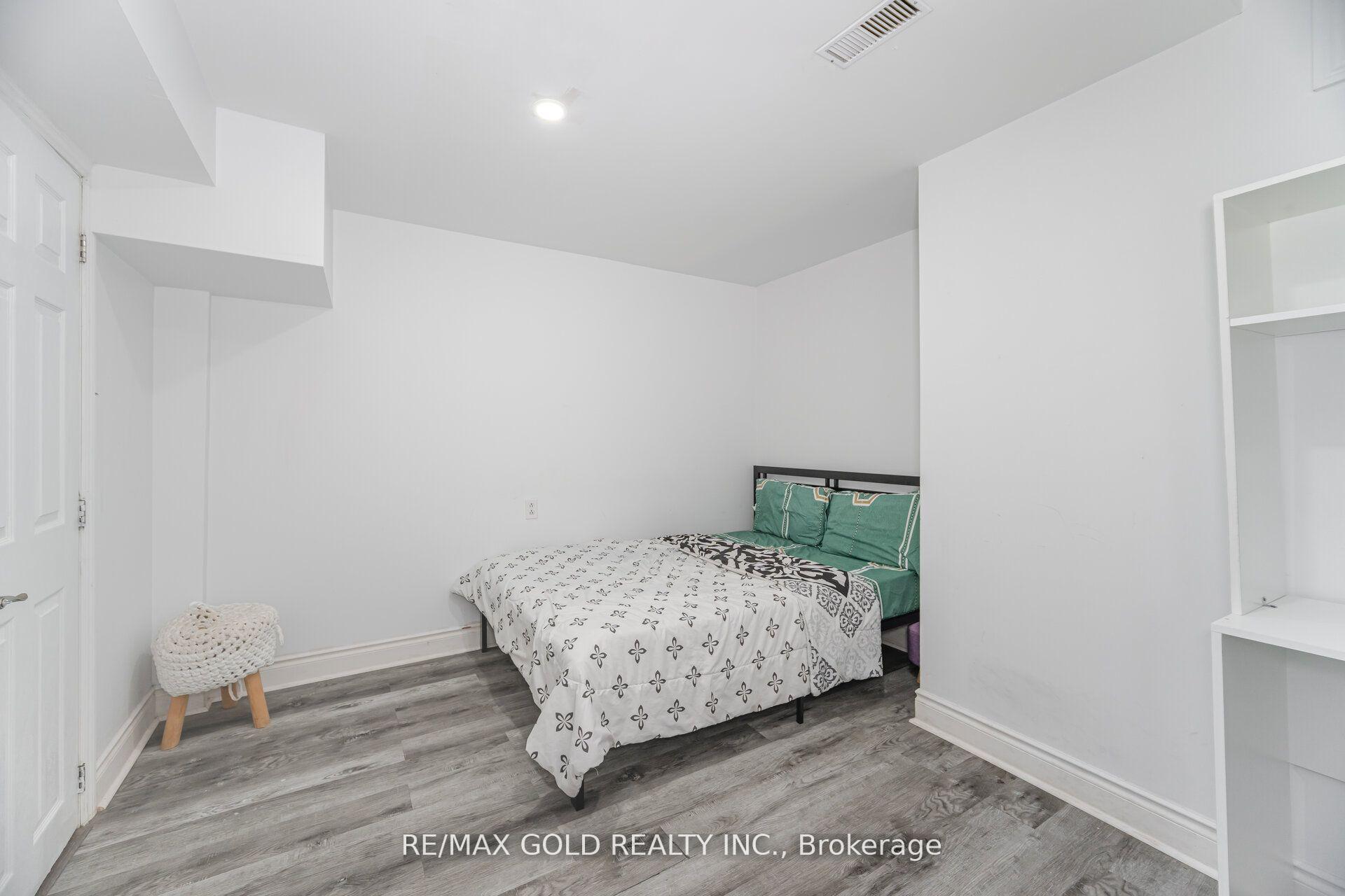 Photo 43 of 7 Creekwood Drive, Brampton, Snelgrove — HOMEH
