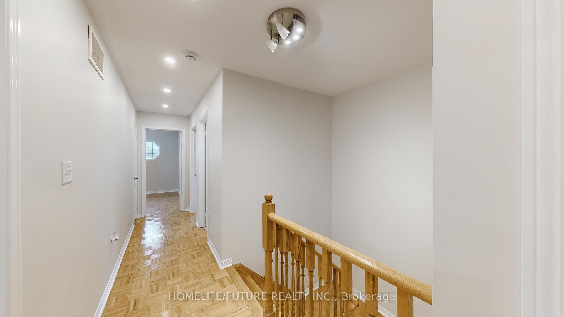 Photo 19 of 10 Quailvalley Drive, Brampton, Sandringham-Wellington — HOMEH