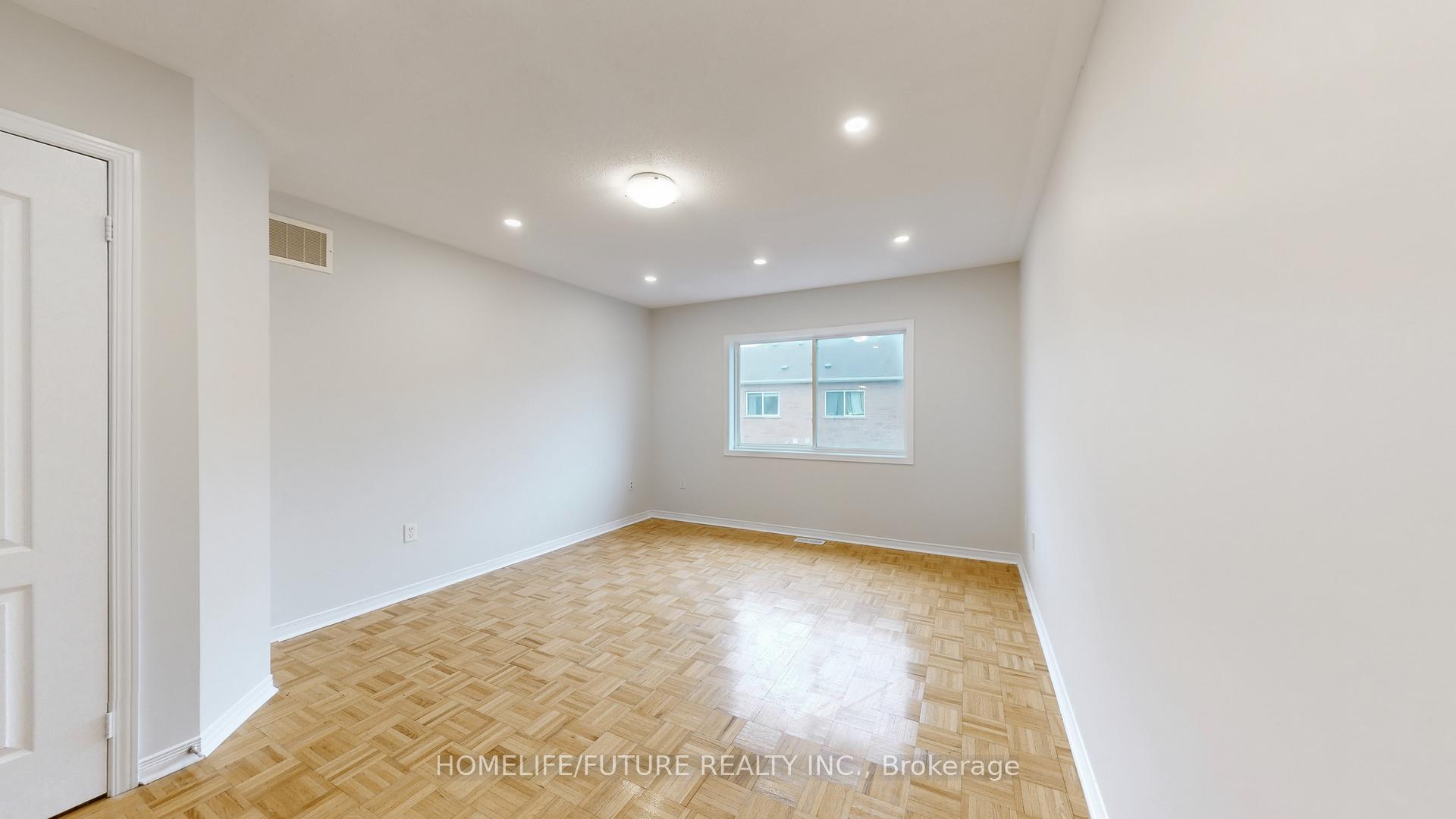 Photo 20 of 10 Quailvalley Drive, Brampton, Sandringham-Wellington — HOMEH