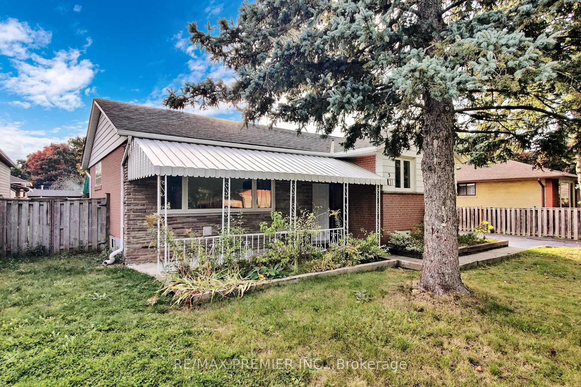 Photo 25 of 3 Gretna Drive, Brampton, Northwood Park — HOMEH
