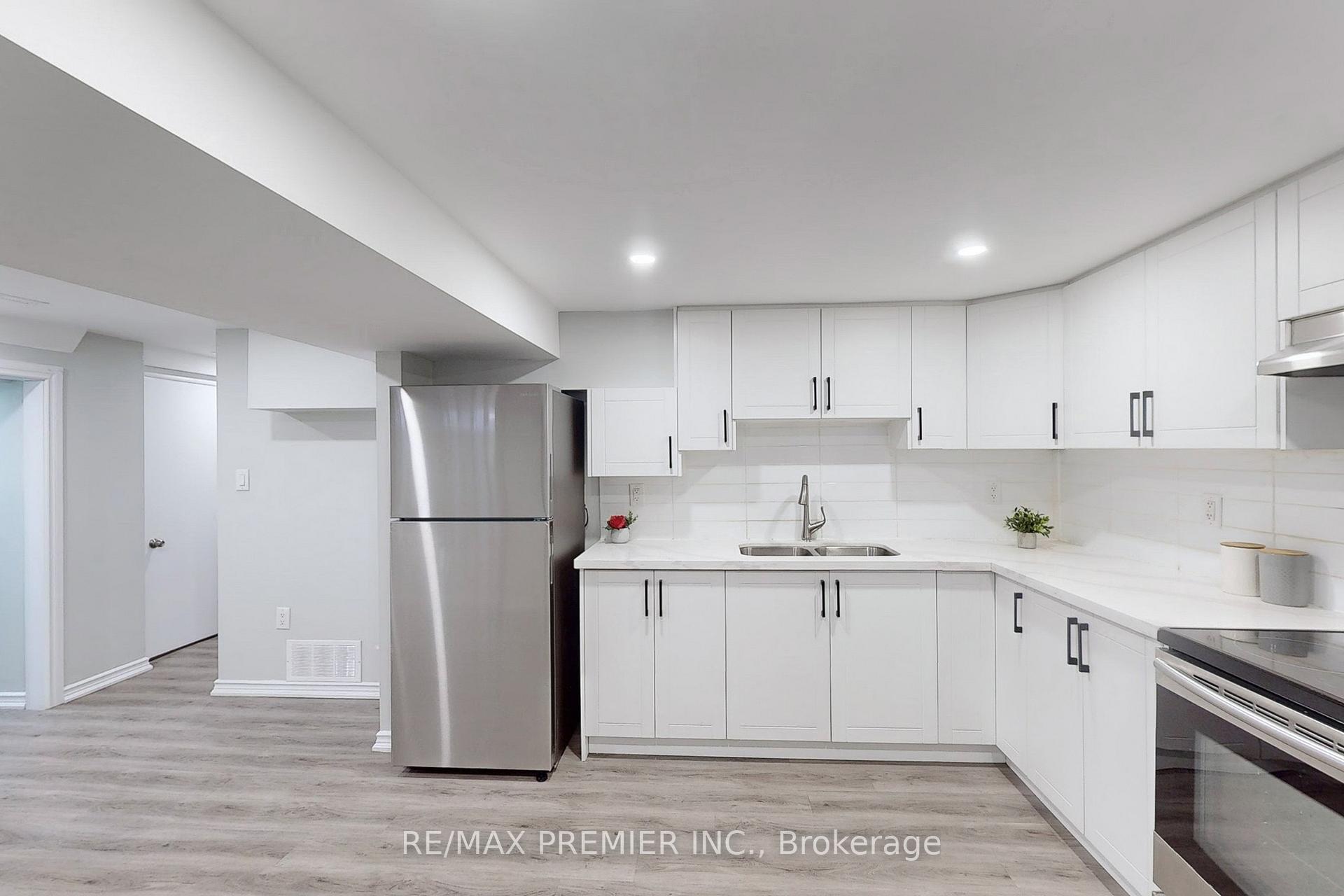 Photo 20 of 3 Gretna Drive, Brampton, Northwood Park — HOMEH