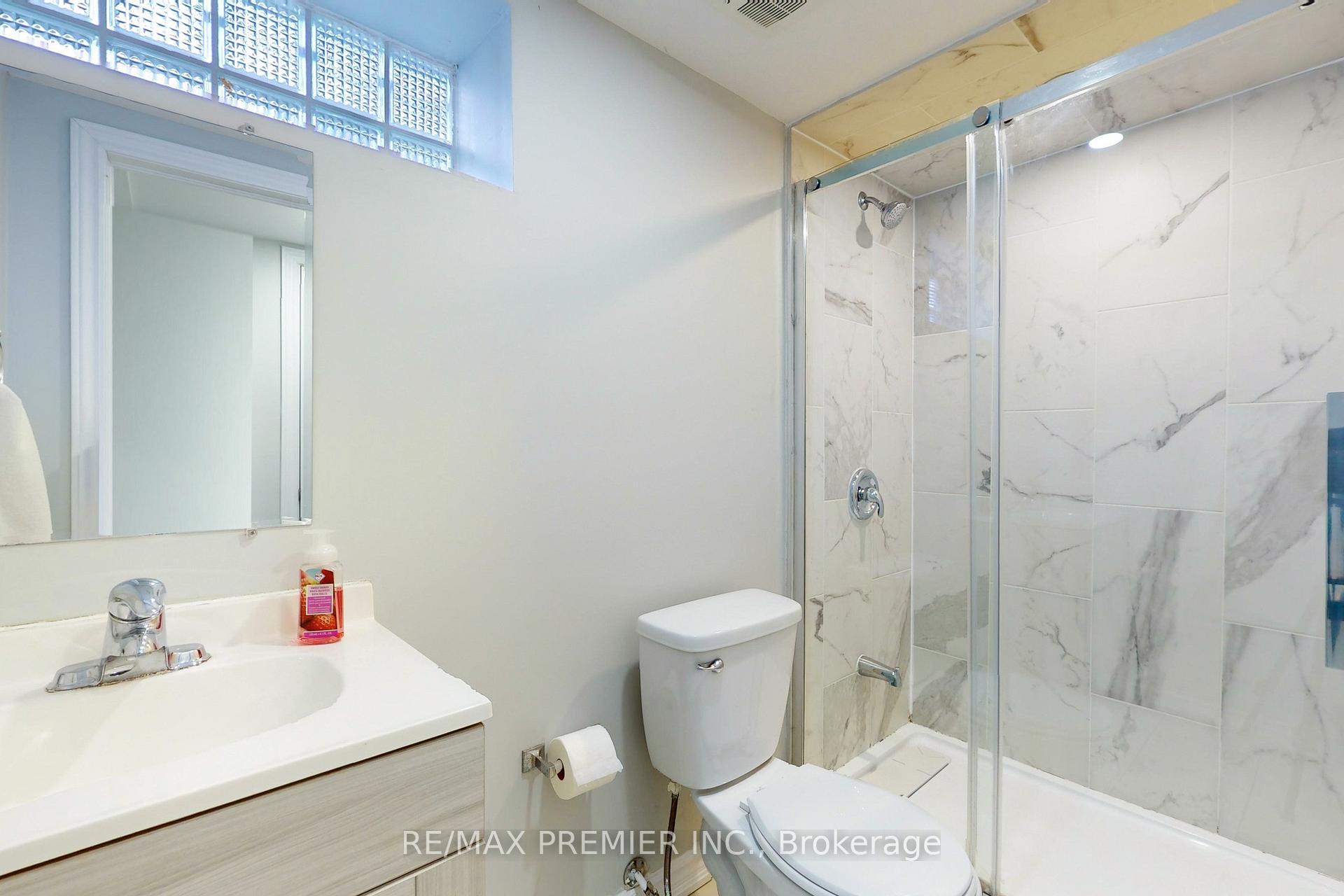 Photo 31 of 3 Gretna Drive, Brampton, Northwood Park — HOMEH