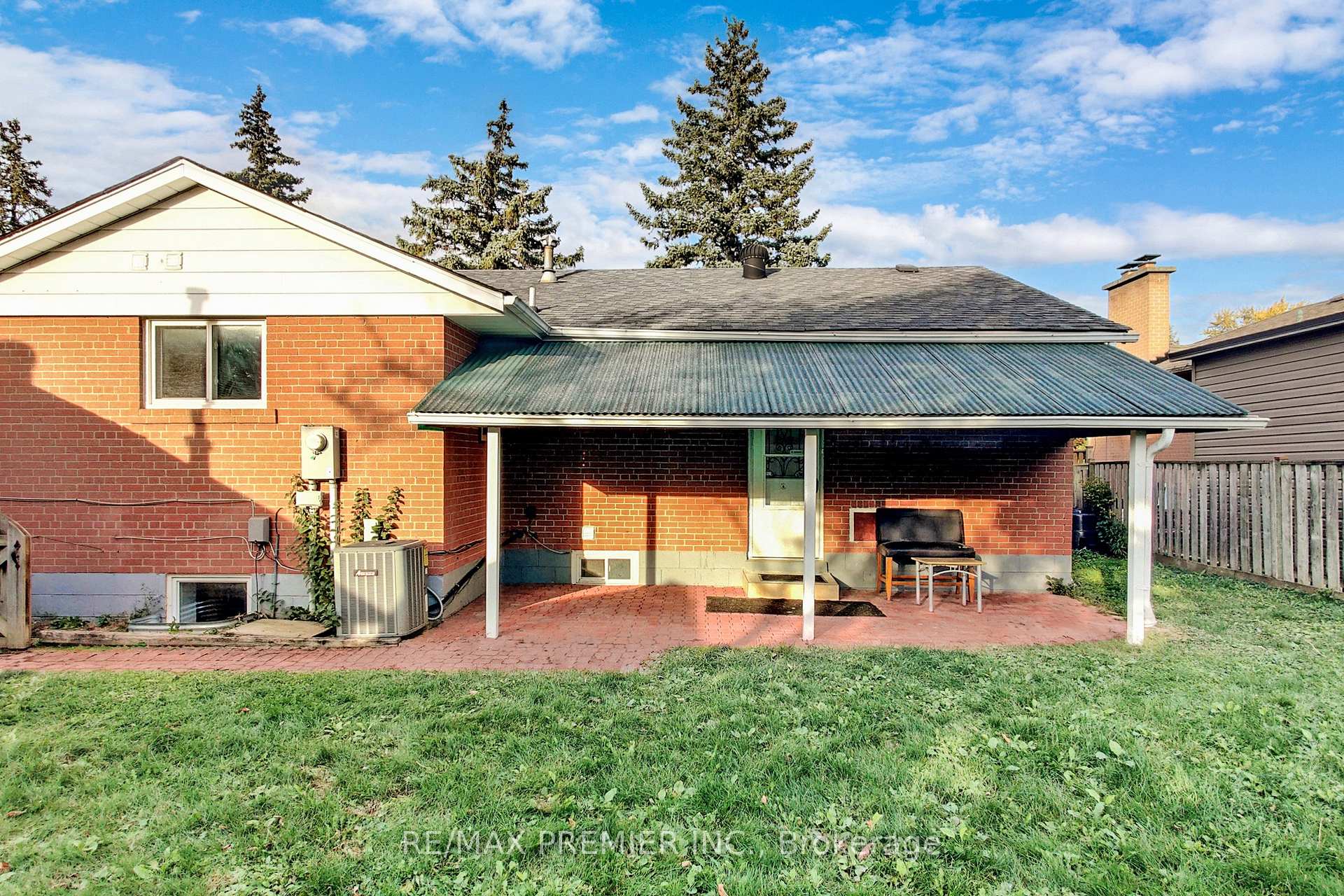Photo 32 of 3 Gretna Drive, Brampton, Northwood Park — HOMEH