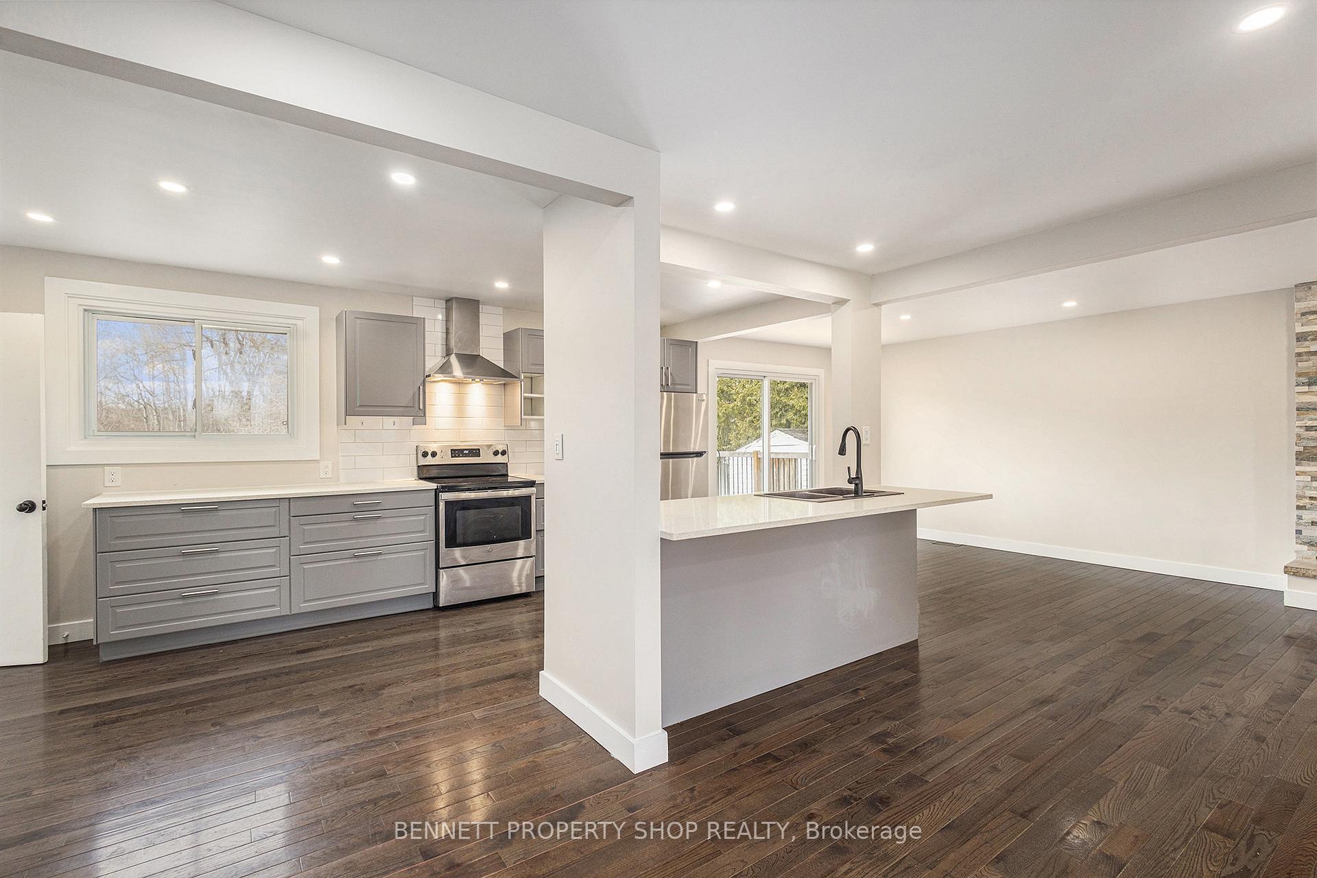 Photo 8 of 6723 Cedar Acres Drive, Ottawa, Greely — HOMEH