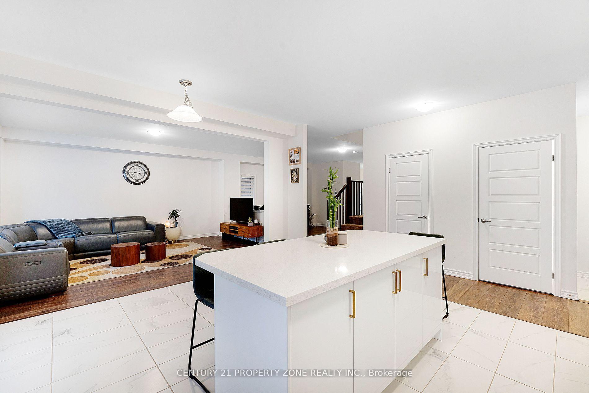 Photo 14 of 20 Ingalls Avenue, Brantford — HOMEH