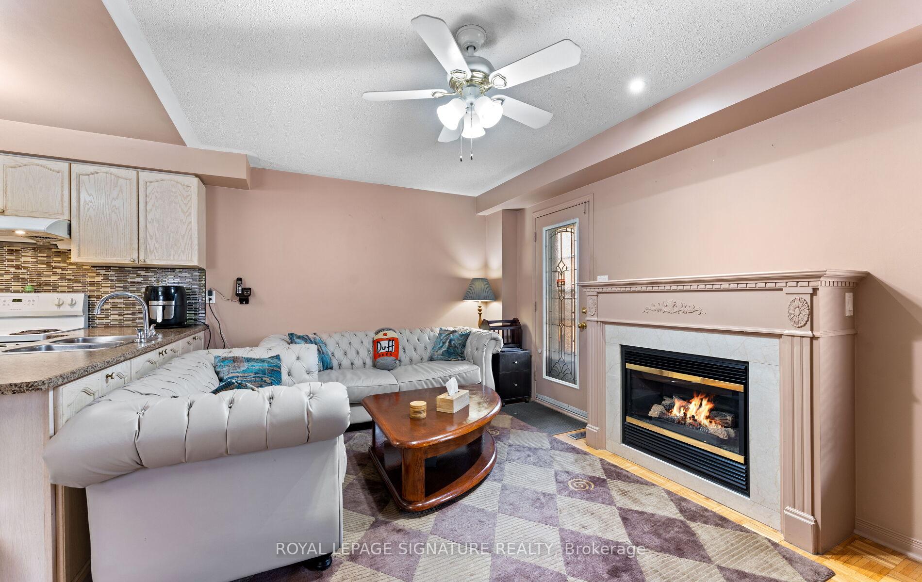Photo 10 of 53 National Pine Drive, Vaughan, Vellore Village — HOMEH