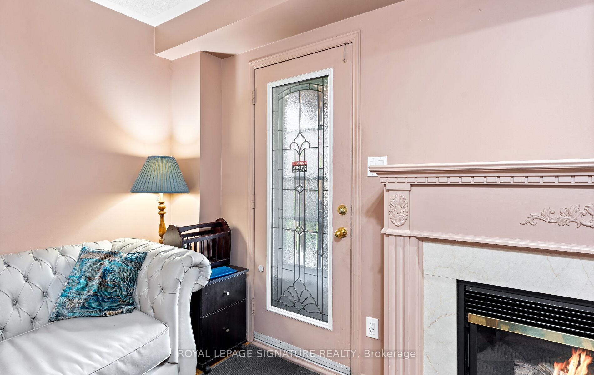 Photo 17 of 53 National Pine Drive, Vaughan, Vellore Village — HOMEH