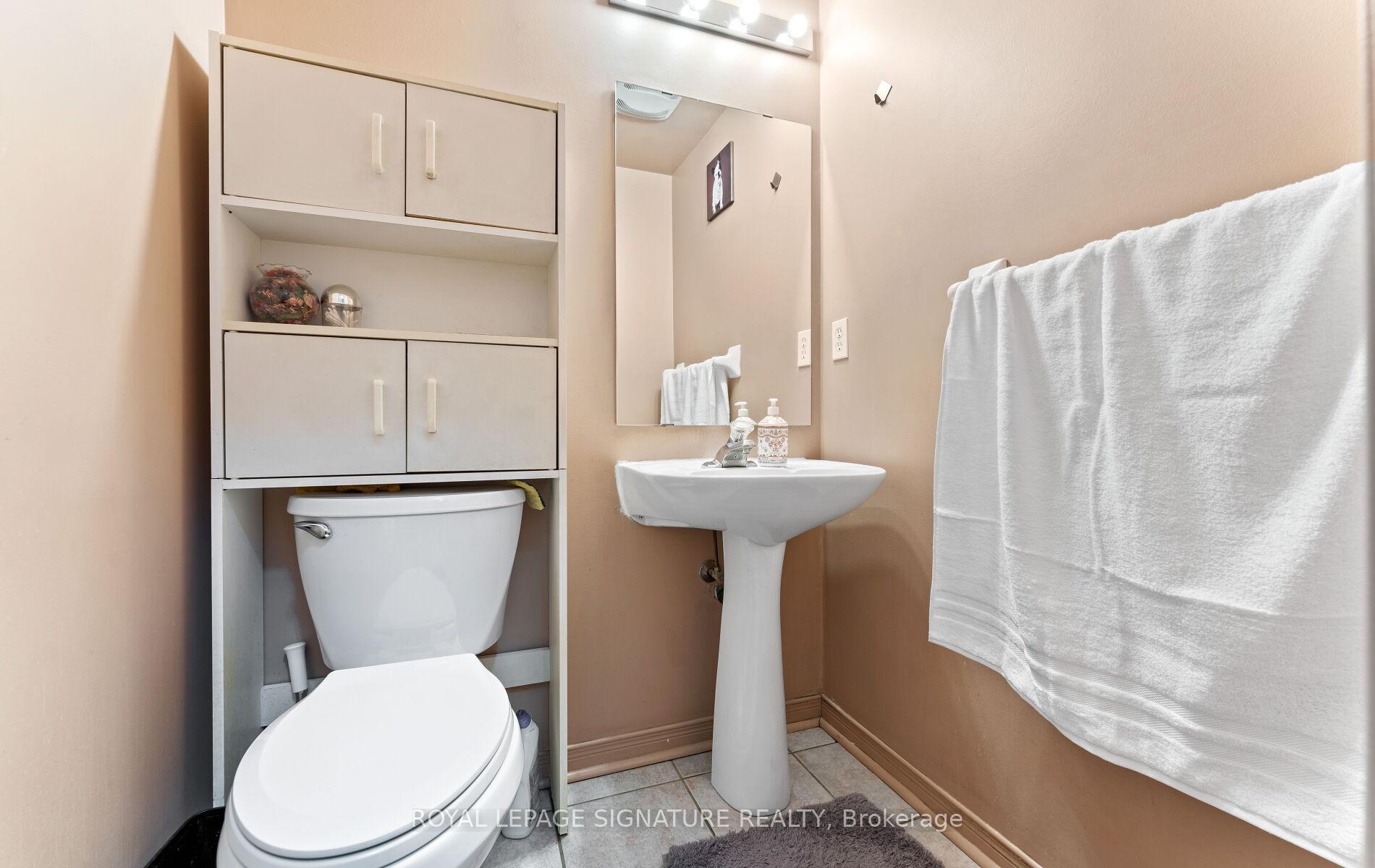 Photo 18 of 53 National Pine Drive, Vaughan, Vellore Village — HOMEH