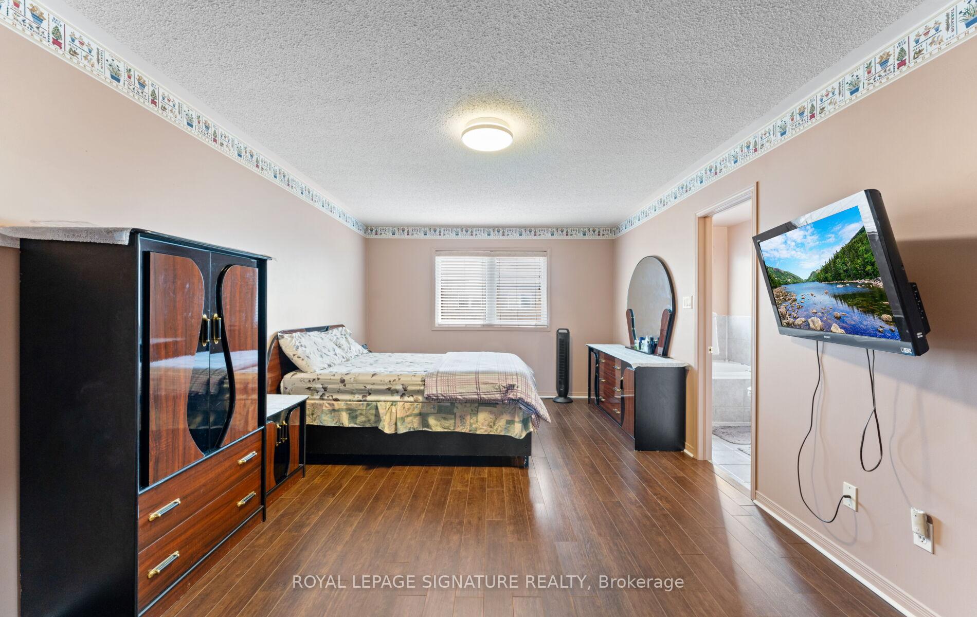 Photo 19 of 53 National Pine Drive, Vaughan, Vellore Village — HOMEH