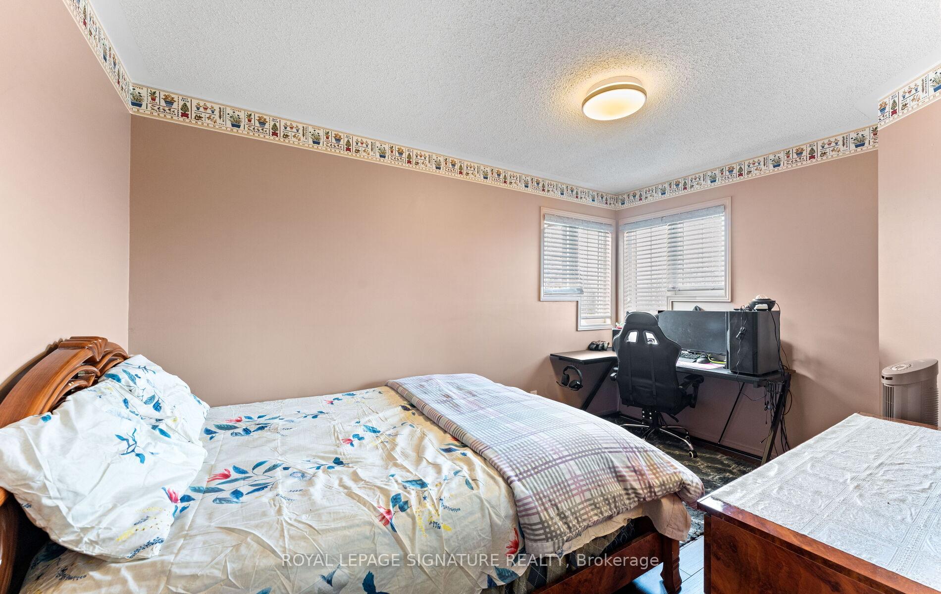 Photo 31 of 53 National Pine Drive, Vaughan, Vellore Village — HOMEH