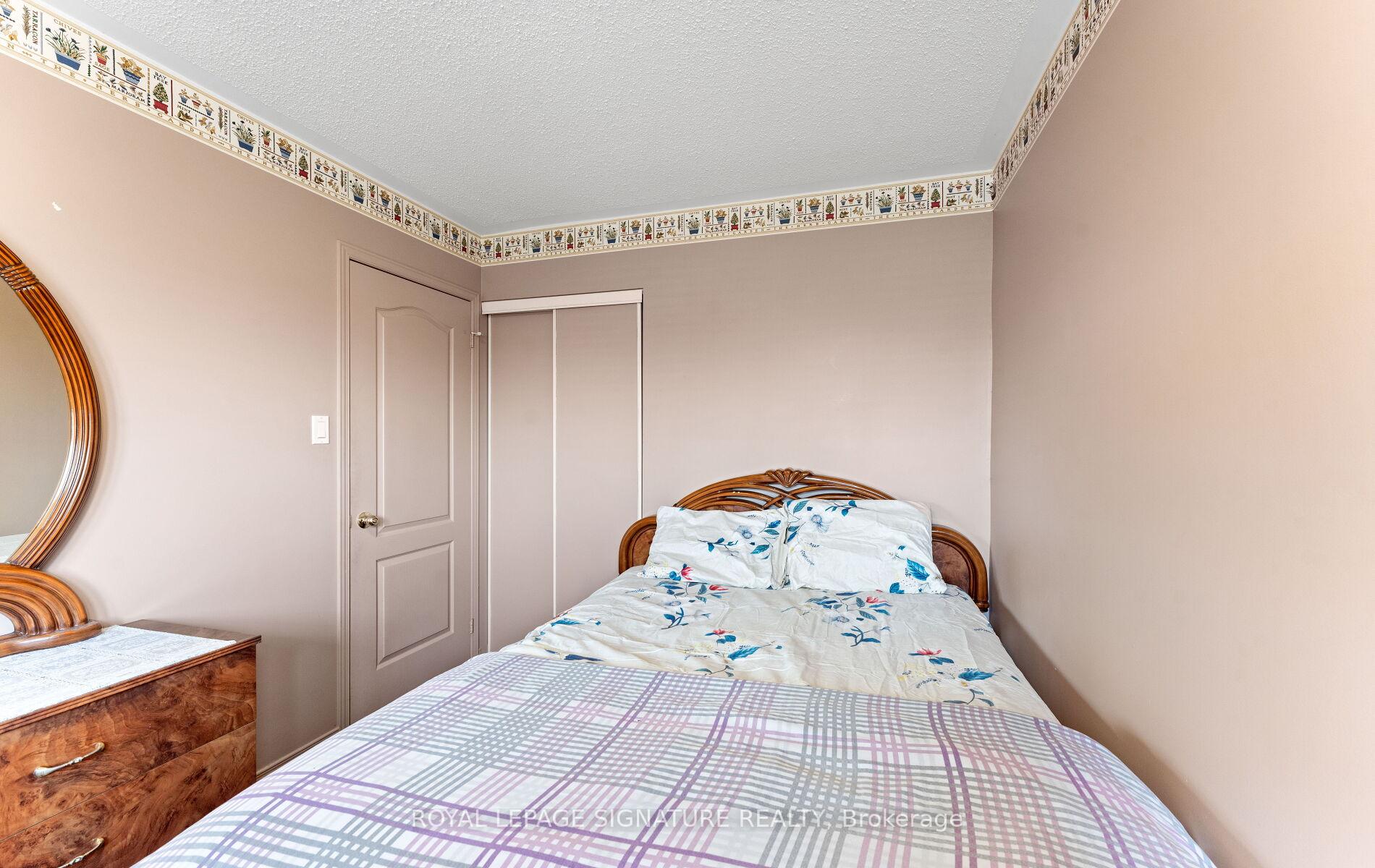 Photo 30 of 53 National Pine Drive, Vaughan, Vellore Village — HOMEH