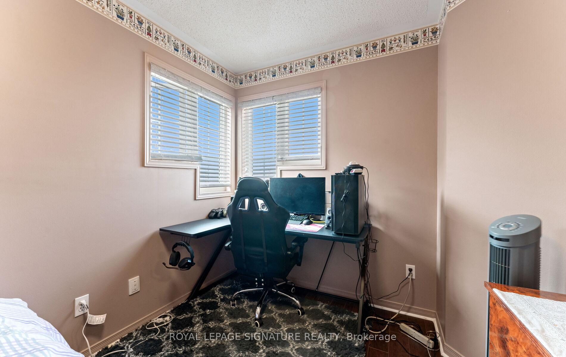 Photo 33 of 53 National Pine Drive, Vaughan, Vellore Village — HOMEH