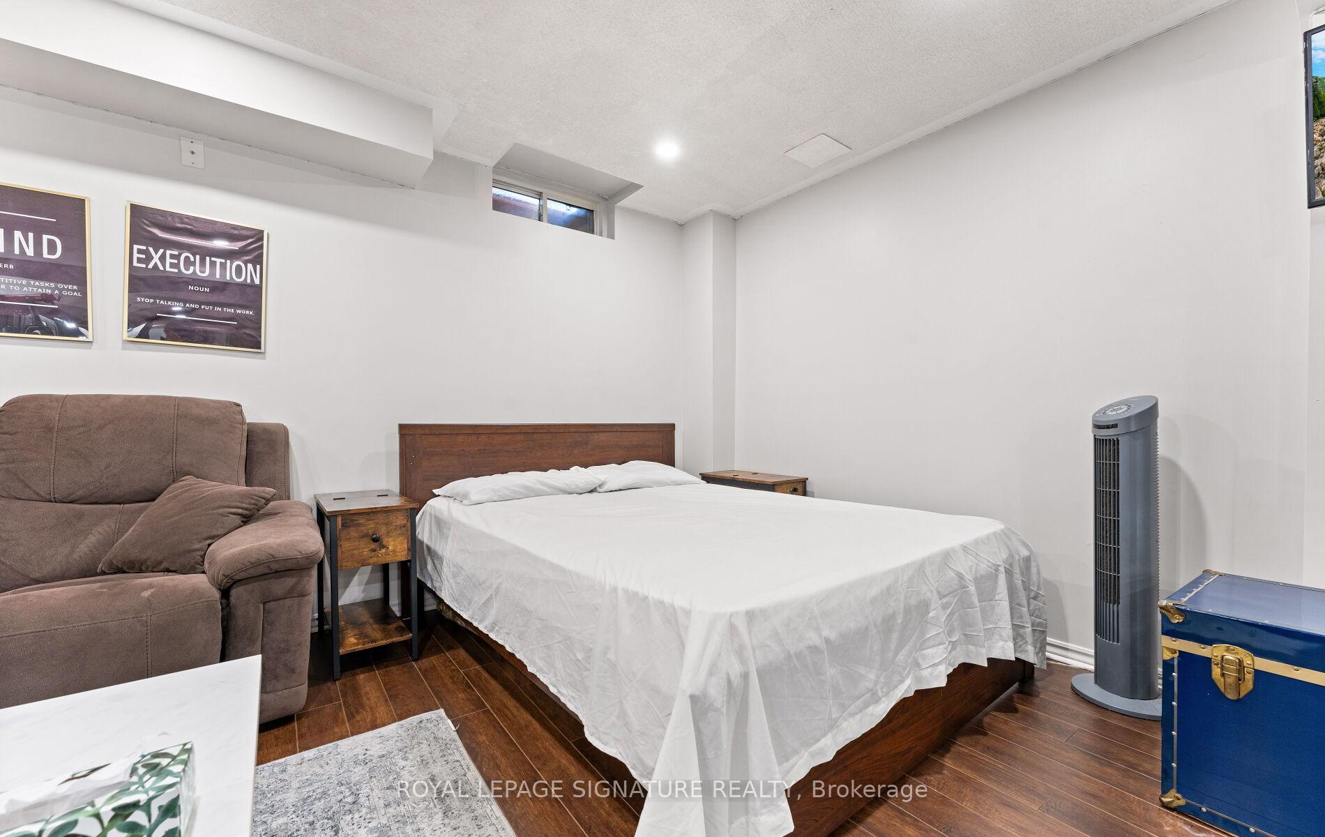 Photo 38 of 53 National Pine Drive, Vaughan, Vellore Village — HOMEH