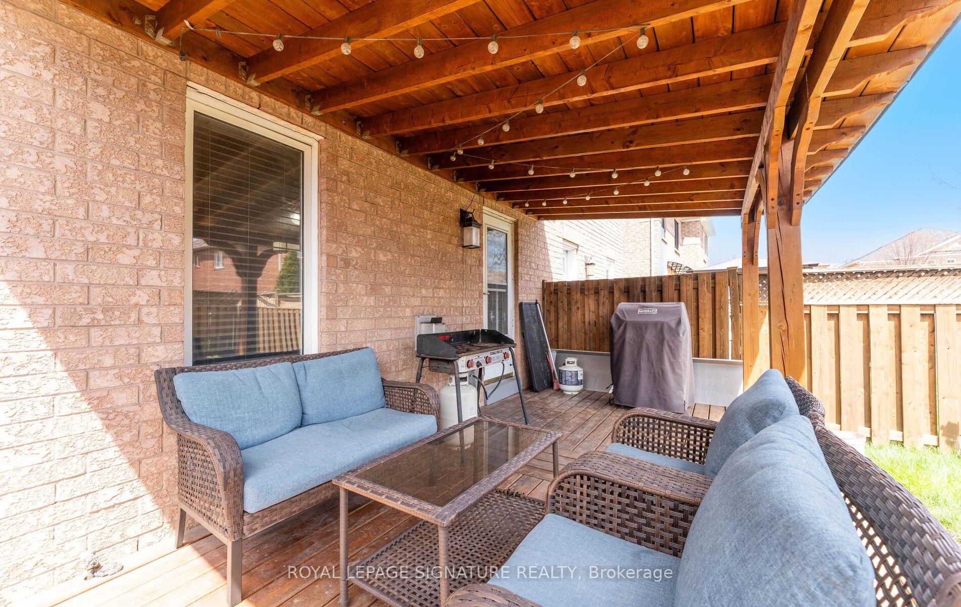 Photo 45 of 53 National Pine Drive, Vaughan, Vellore Village — HOMEH