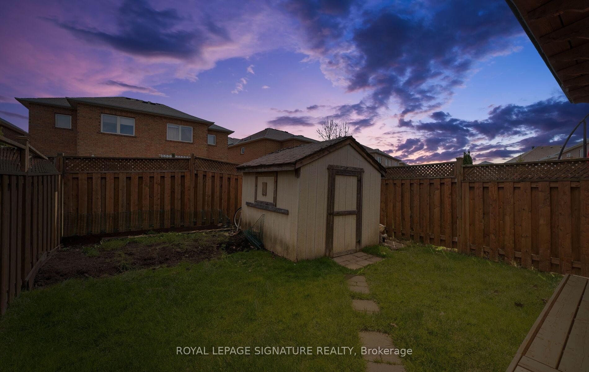 Photo 46 of 53 National Pine Drive, Vaughan, Vellore Village — HOMEH