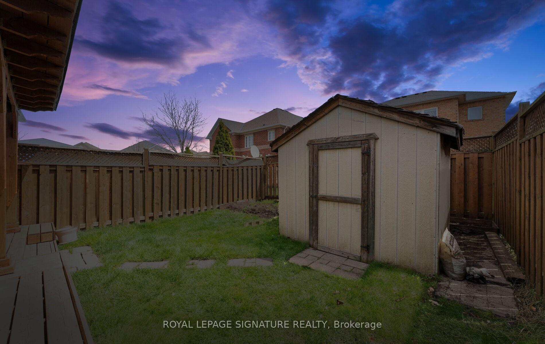 Photo 48 of 53 National Pine Drive, Vaughan, Vellore Village — HOMEH