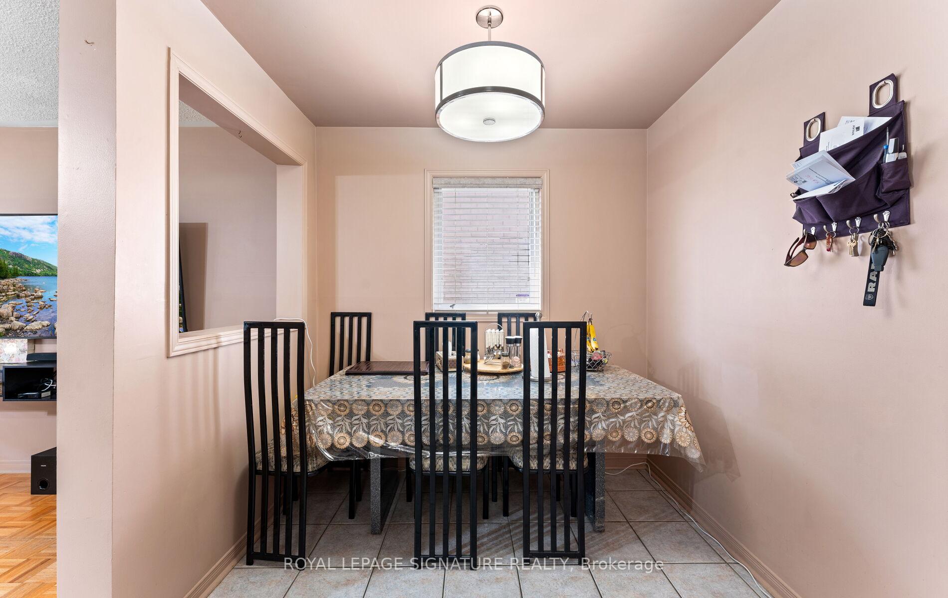 Photo 49 of 53 National Pine Drive, Vaughan, Vellore Village — HOMEH