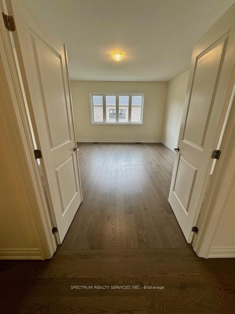 Photo 17 of 19 Lorrain Hand Crescent, Georgina, Keswick South — HOMEH